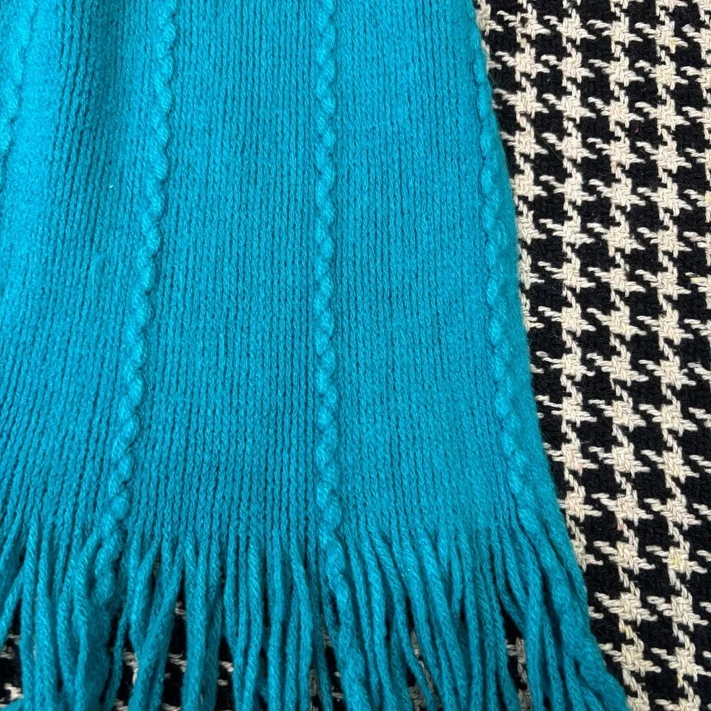 Scarf Bundle - Picture 4 of 11